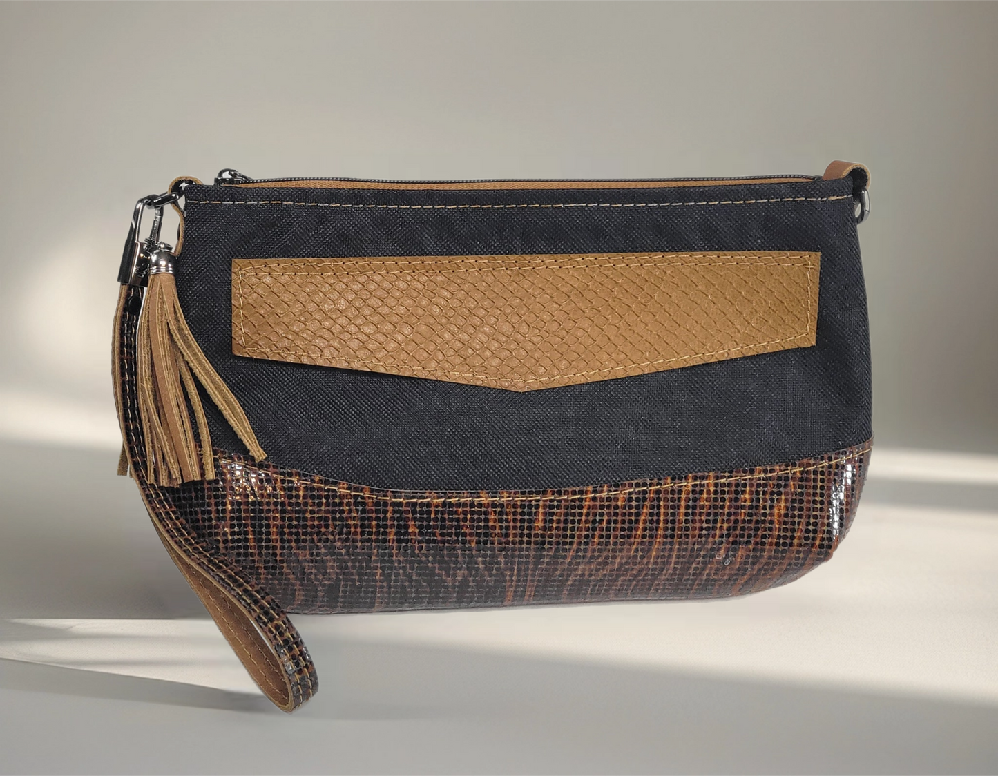 Clematis Wristlet/Crossbody