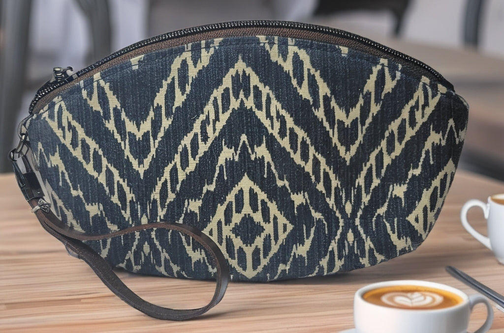 Clematis Wristlet Waterproof Canvas